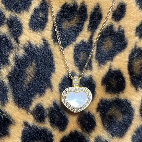 Designer 18kt yellow gold MOTHER OF PEARL & DIAMOND Heart pendant. - Picture 2 of 12